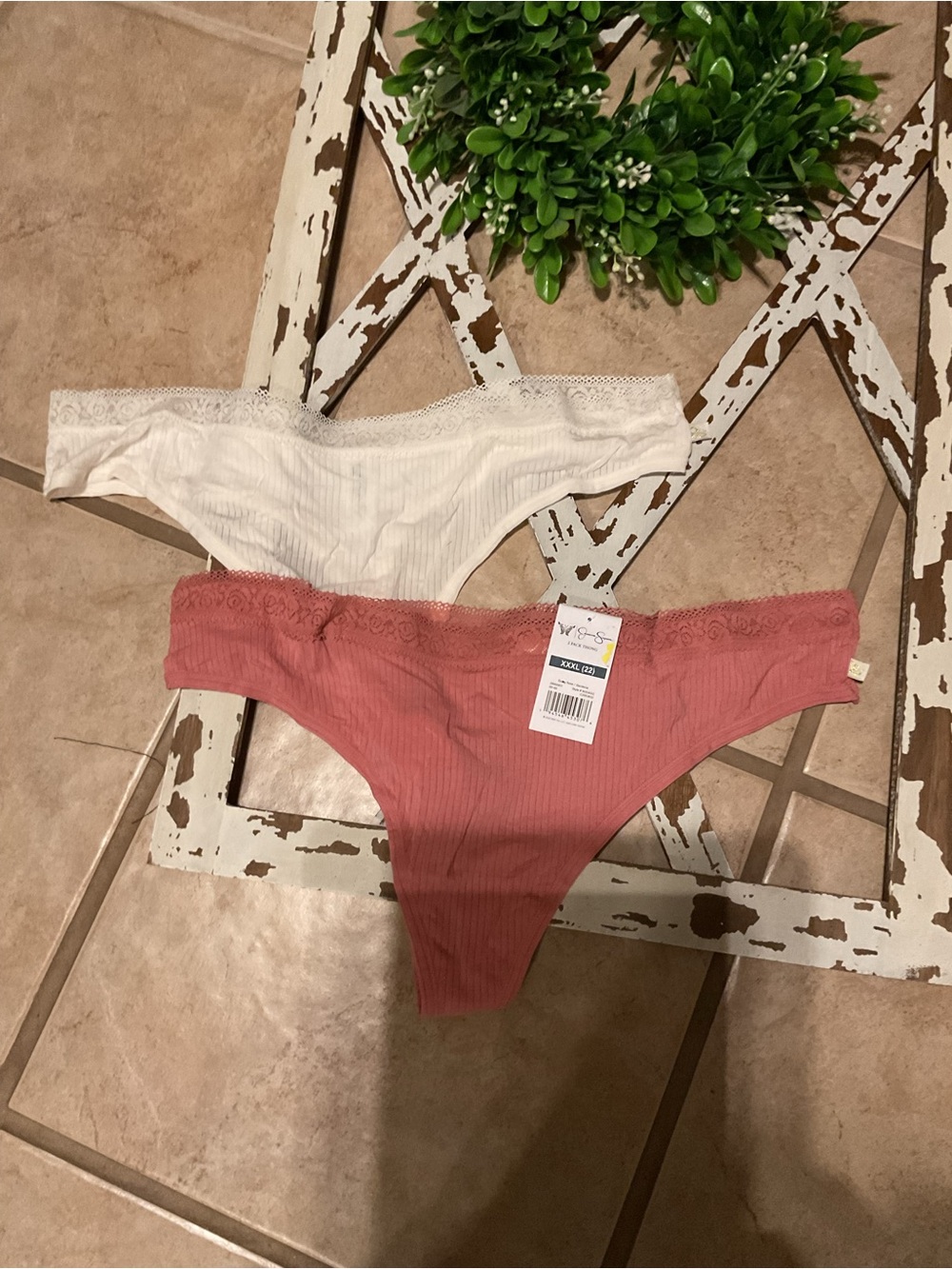 Jessica Simpson Women’s 2 Pack Thong Dusty Rose And Gardenia Size XXL 20 NWT